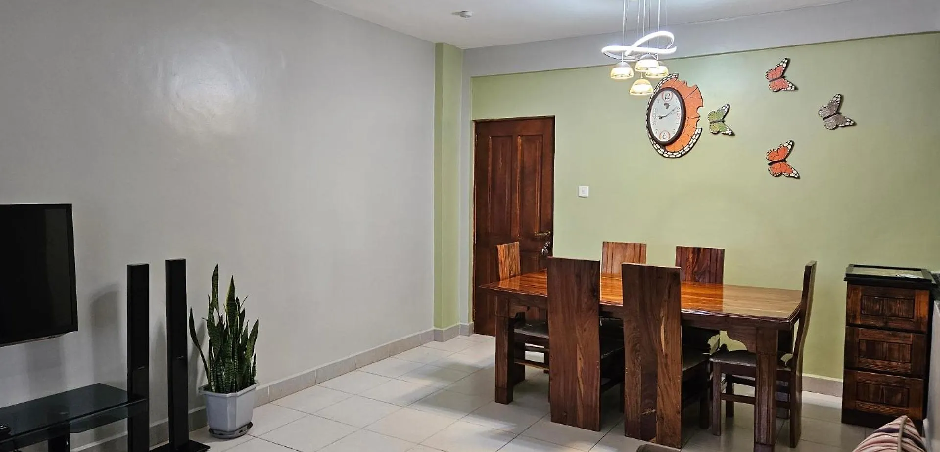 Charming Forest View Apartment! Kampala Uganda